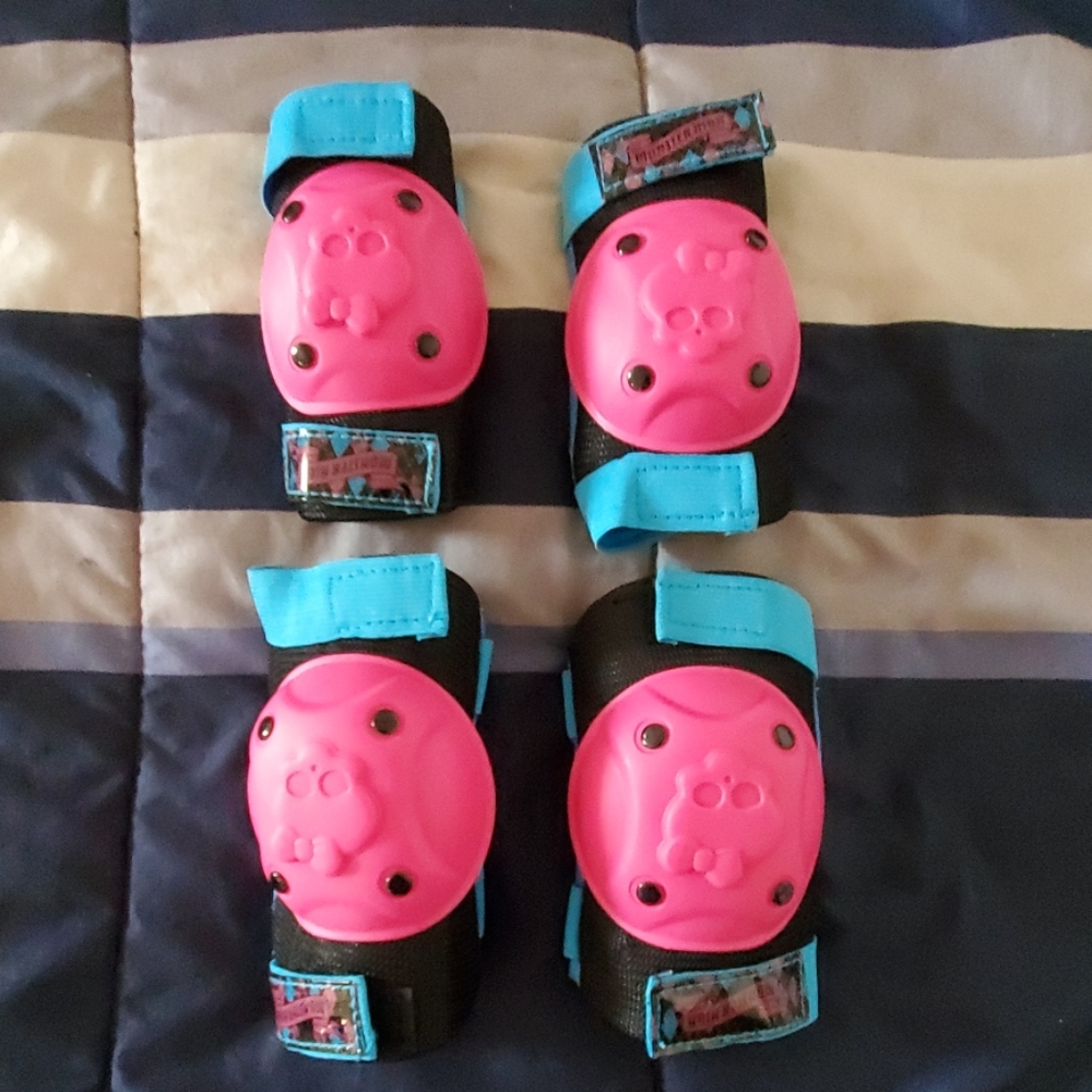 Girls Elbow and knee pads